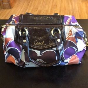 Couch Bag Ashley F20034.